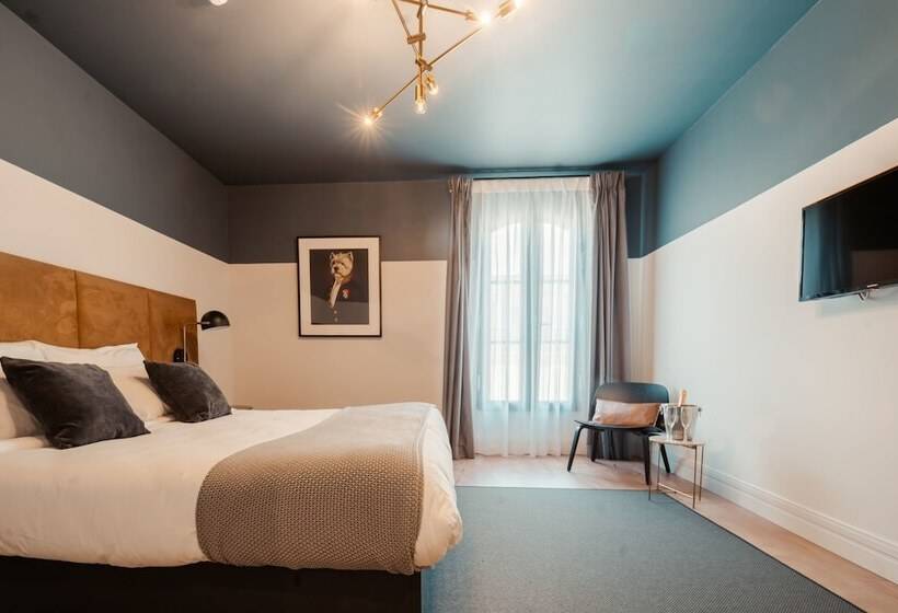 اتاق لوکس, The Barrister