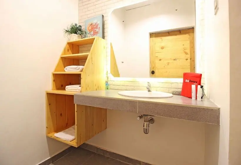 ファミリールーム, Reddoorz Near Pojok Beteng Prawirotaman