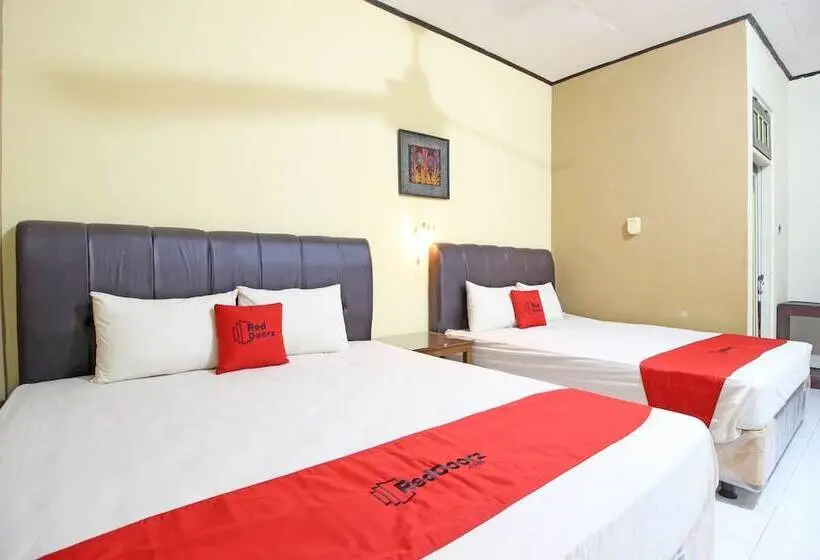 ファミリールーム, Reddoorz Near Pojok Beteng Prawirotaman