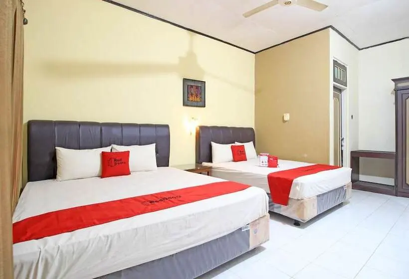 ファミリールーム, Reddoorz Near Pojok Beteng Prawirotaman