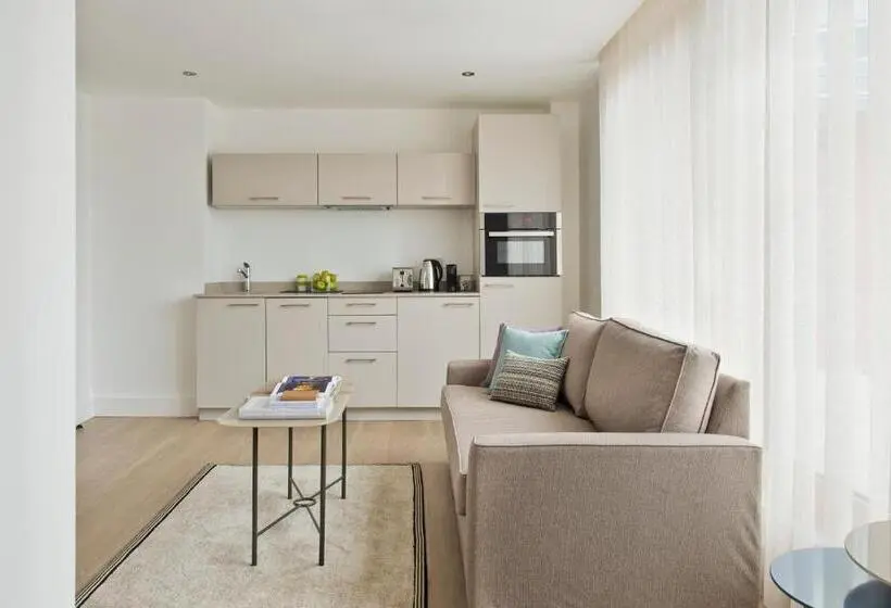 1 Bedroom Penthouse Apartment, The Chronicle By Supercity Aparthotels