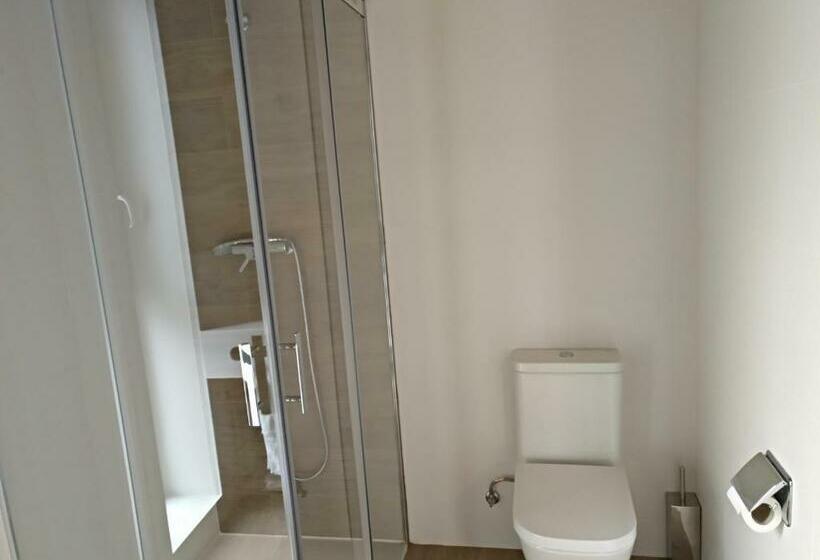 디럭스 룸, Entrerailes