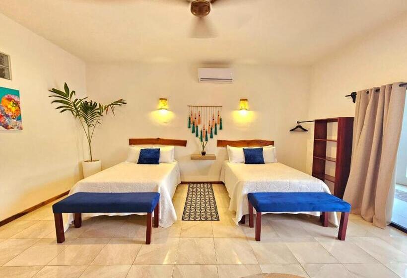 اتاق سوپریور با چشمانداز استخر, Mayan Majesty Boutique