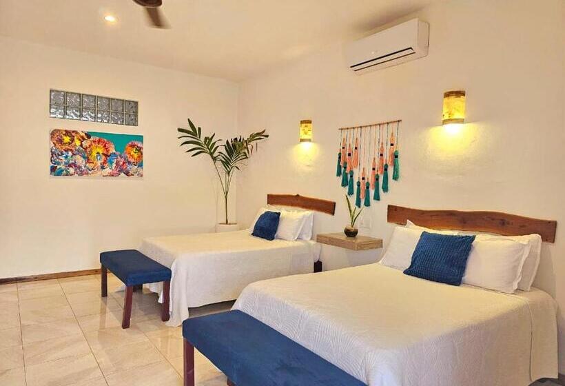 اتاق سوپریور با چشمانداز استخر, Mayan Majesty Boutique