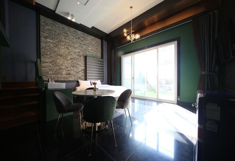 로얄 스위트, Yeogiuhtte Daegu Station