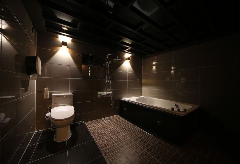 로얄 스위트, Yeogiuhtte Daegu Station