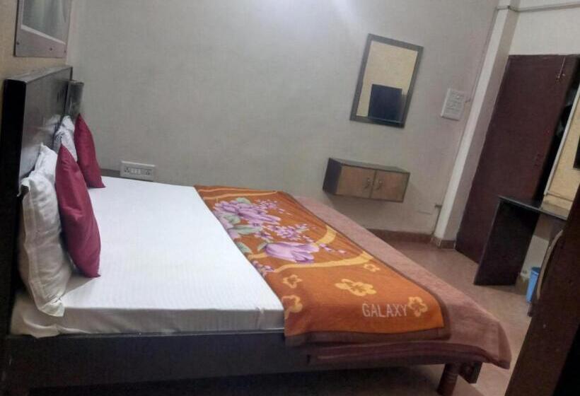Pokój Deluxe, Yash Guest House 01 Minute Walk In Nizamuddin Railway Station