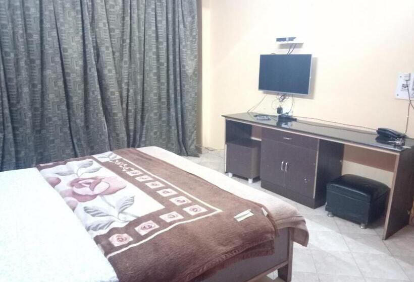 غرفة قياسية, Yash Guest House 01 Minute Walk In Nizamuddin Railway Station