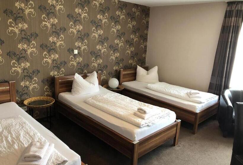 اتاق استاندارد سه نفره, Greenpartment Ingolstadt Friedrichshofen