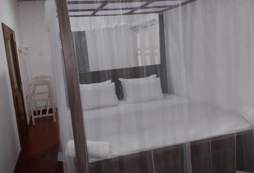 Студия Стандарт, Glorious Villa