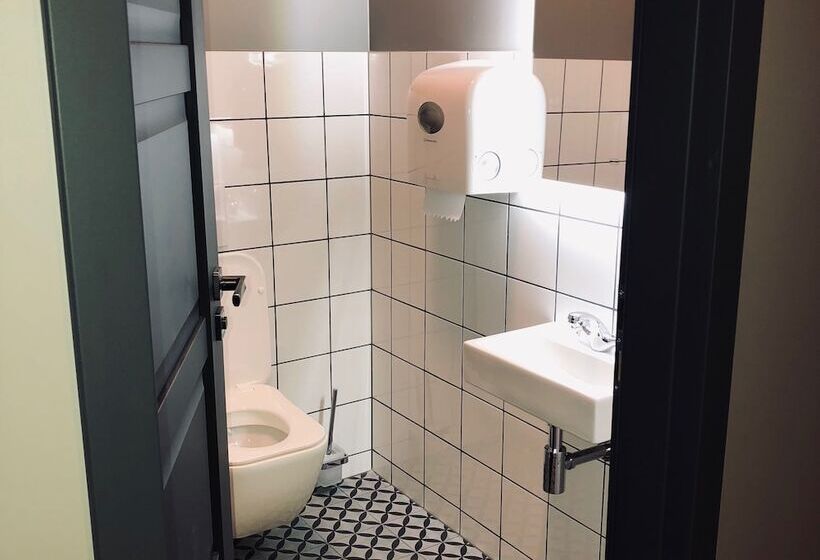 Geteiltes Mehrbettzimmer, The Barn