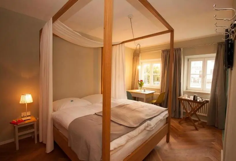 ベーシックルーム, Bed And Breakfast Unter Den Linden