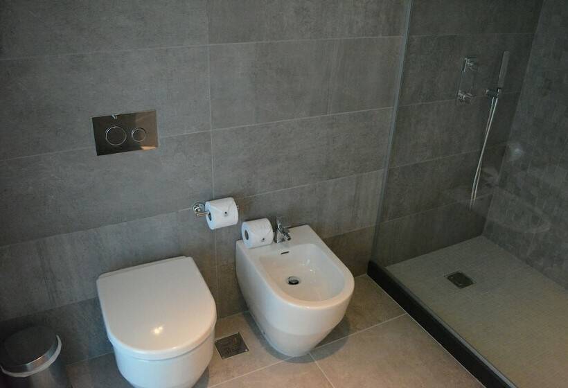 غرفة سوبيريور سرير كينج, Don