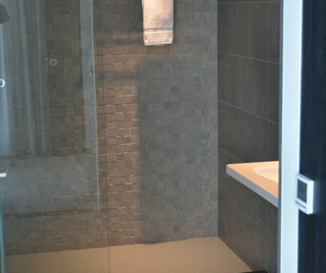 غرفة سوبيريور سرير كينج, Don