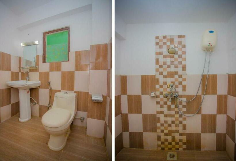 اتاق لوکس سه تخته, Waling Fulbari Guest House