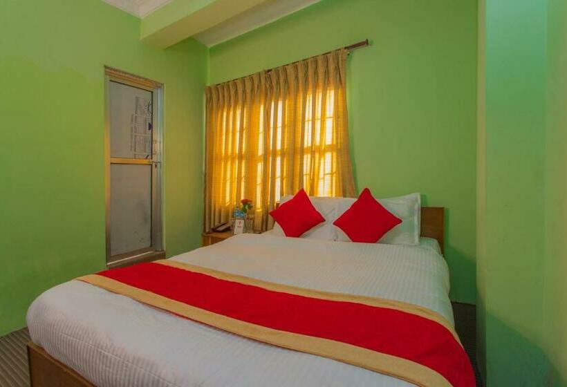 اتاق لوکس سه تخته, Waling Fulbari Guest House