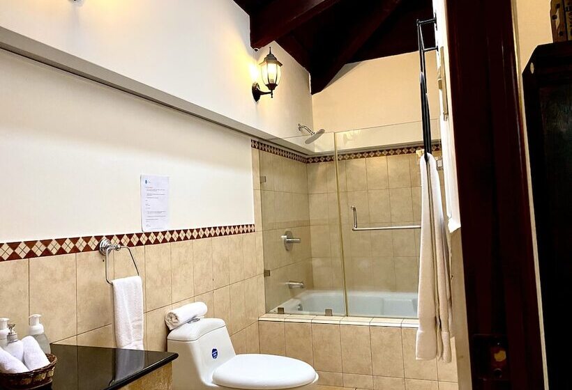 اتاق لوکس, La Galeria