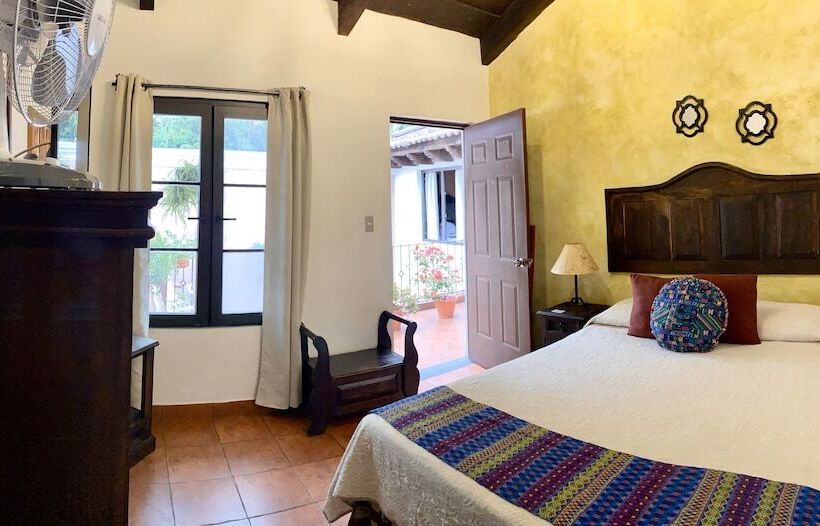 اتاق لوکس, La Galeria