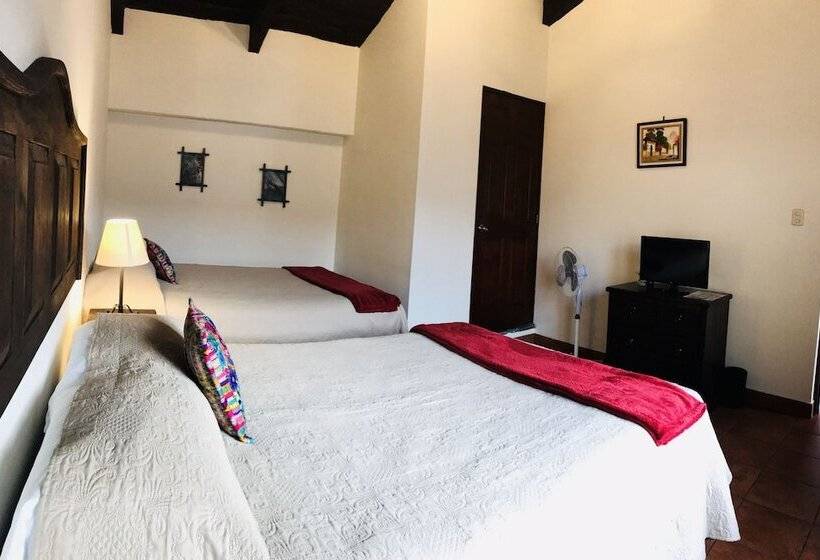 اتاق استاندارد با 2 تخت دوبل, La Galeria