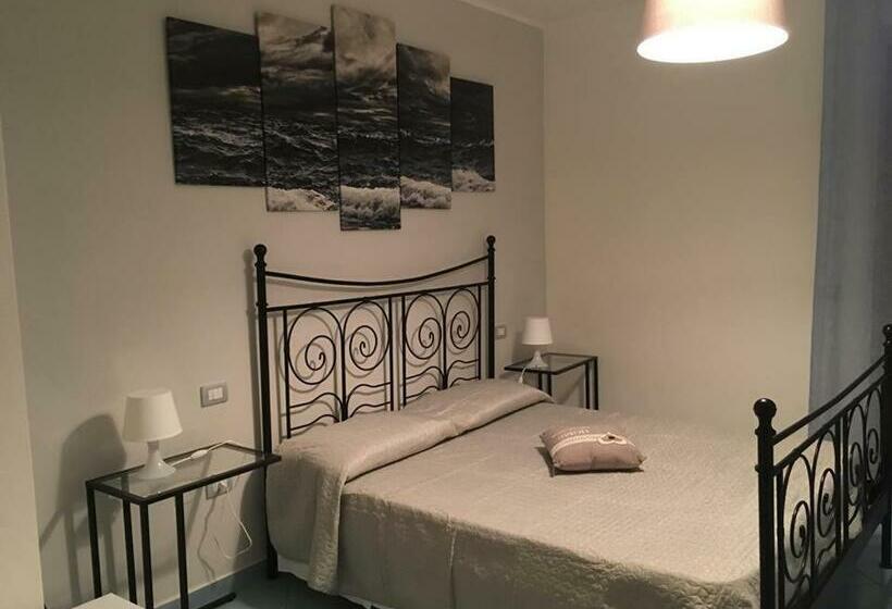 اتاق استاندارد با تخت بزرگ, Traiano Suite