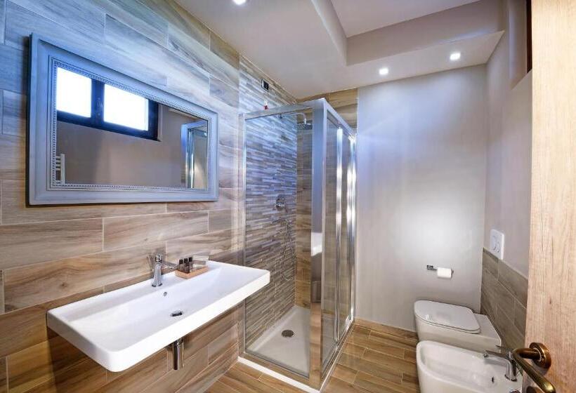 스탠다드 트리플 발코니 룸, Villa Garassino