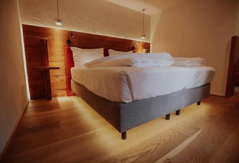 Люкс Кровать Кинг, Altstadtmittehotel Sonne