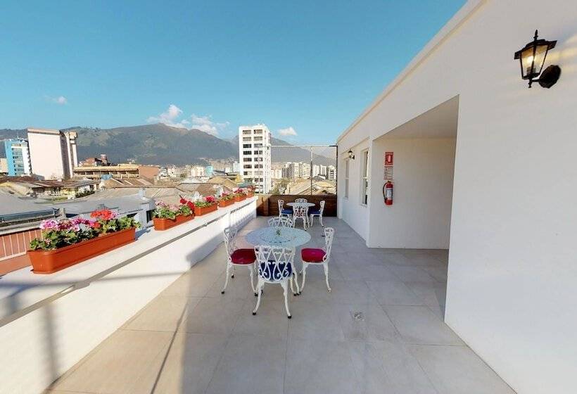 Номер Deluxe, Gran Mariscal Quito