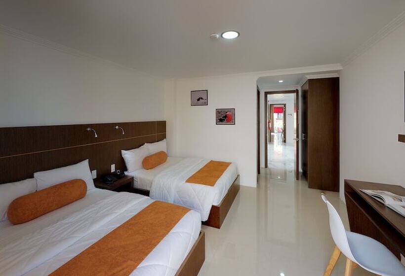 Номер Deluxe, Gran Mariscal Quito