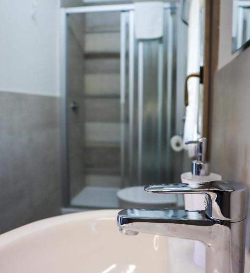 اتاق استاندارد سه نفره, Podere Ficolivo