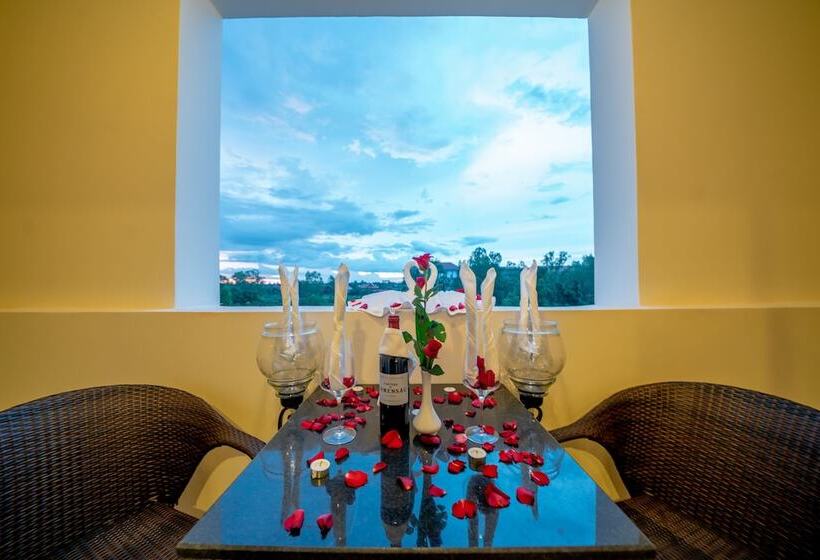 Трехместный Номер Deluxe, De La Renaissance