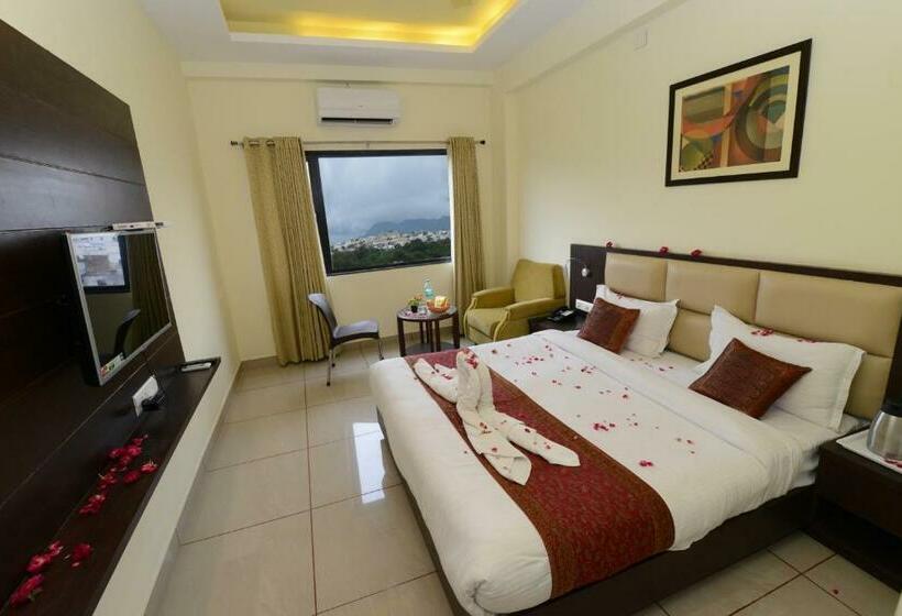 اتاق سوپریور, Sanobar