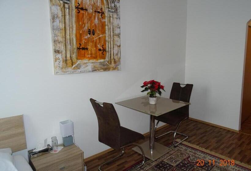 Номер Стандарт, Restaurant Zum Donaueck Mauthausen