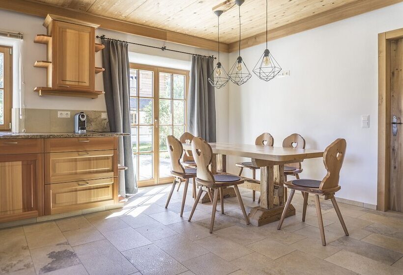 Апартаменты Комфорт 1 Спальня, Alpinest