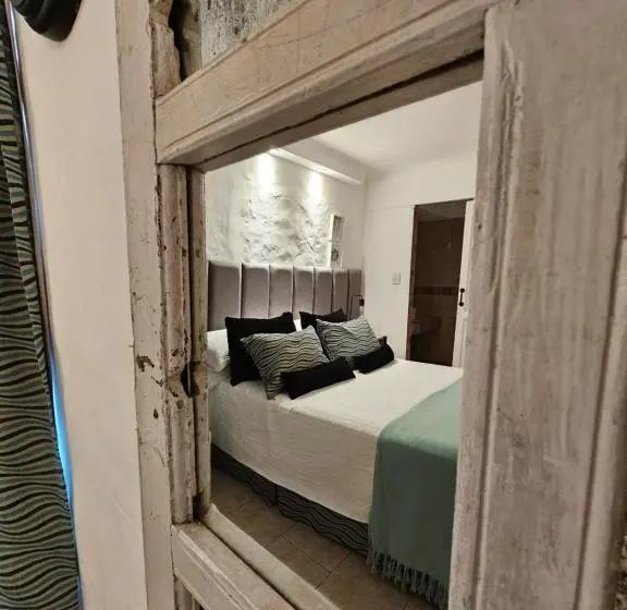 اتاق استاندارد سه نفره, Design House Corrientes