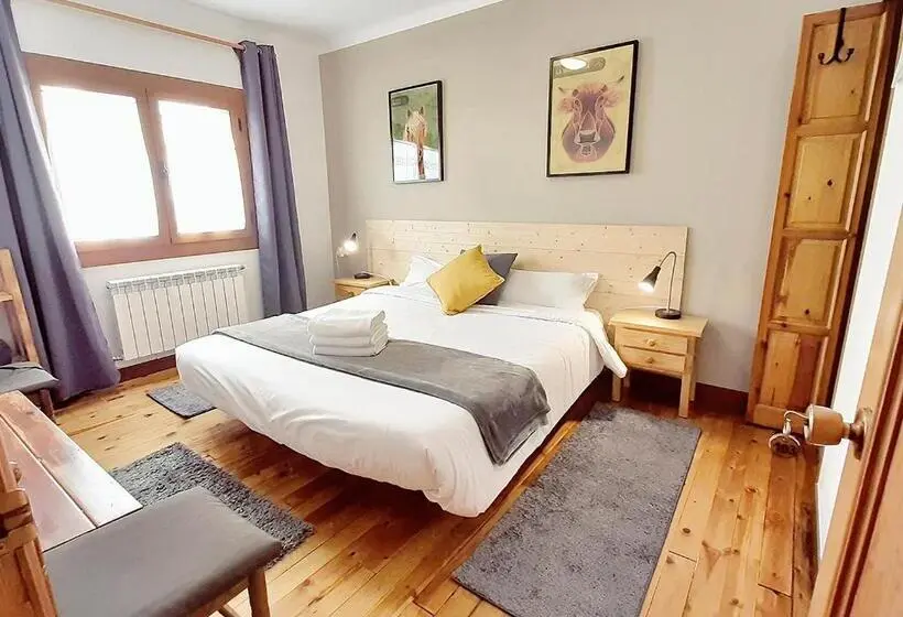 اتاق استاندارد با سرویس بهداشتی مشترک, Hostal Fonda Prat