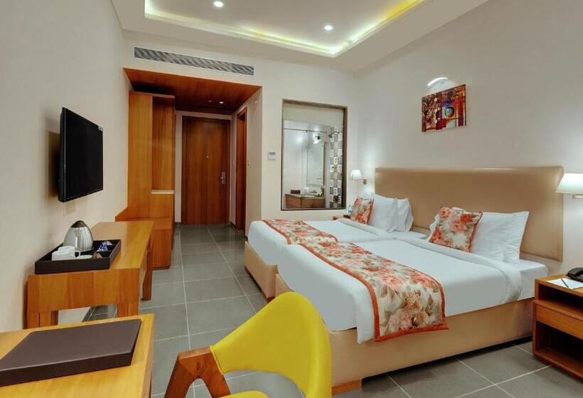 琮城市景观的豪华间, Viola Beacon Resort, Lonavala