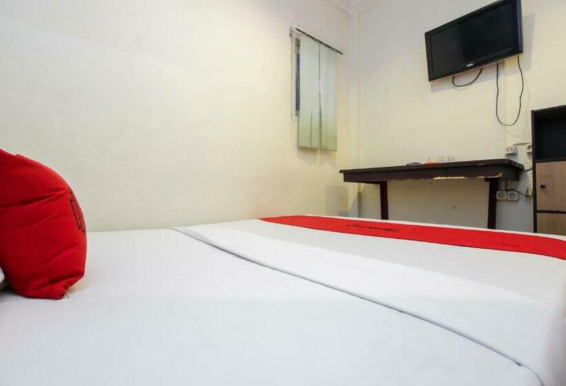 Номер Стандарт, Reddoorz Near Bethesda Manado