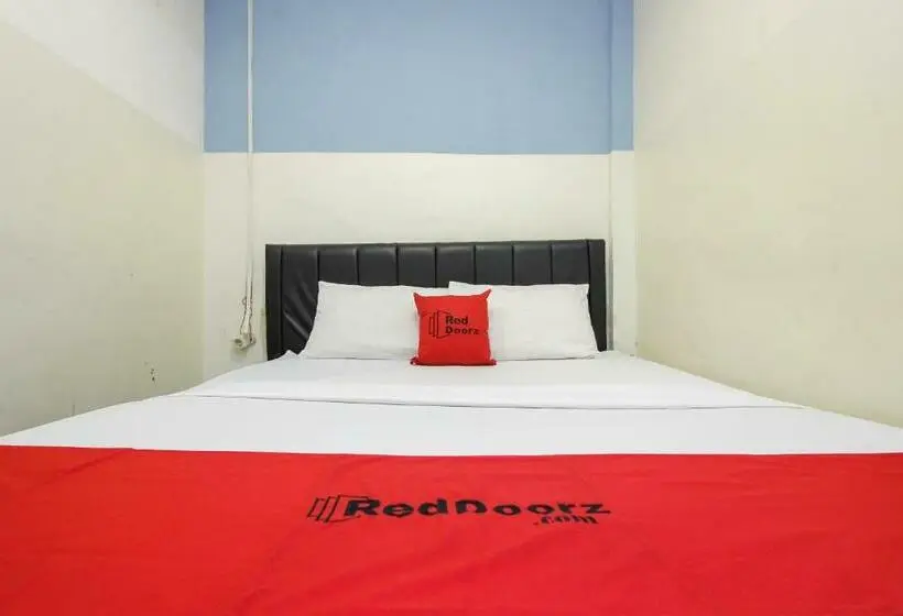 スタンダードルーム, Reddoorz Near Bethesda Manado