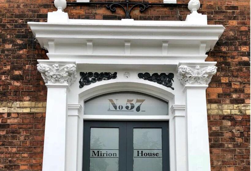 Studio Standard, No57