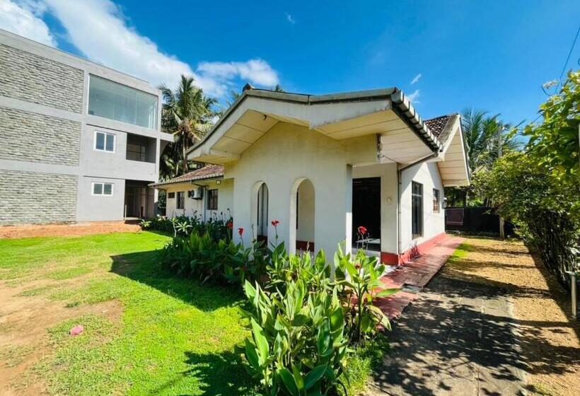 标准三人间, Sea Beach Inn