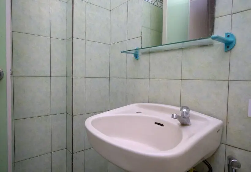スタンダードルーム, Reddoorz @ Jalan Pramuka Manado