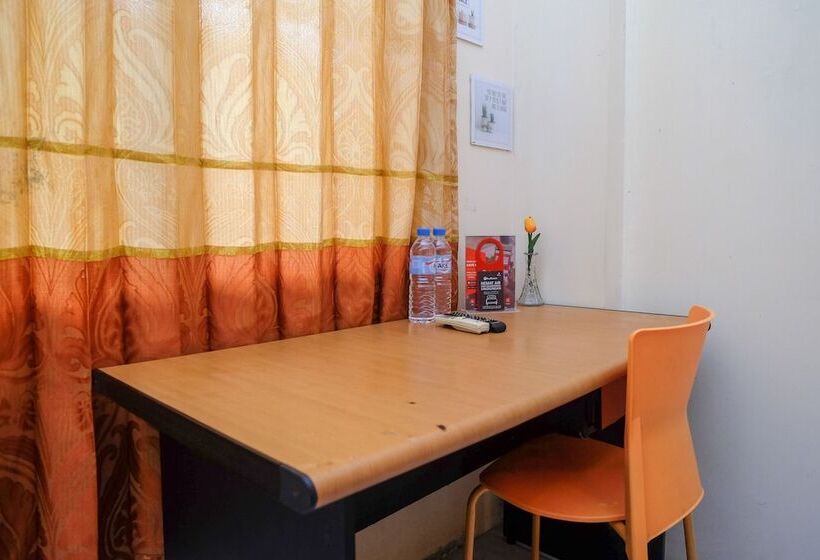 Номер Стандарт, Reddoorz @ Jalan Pramuka Manado