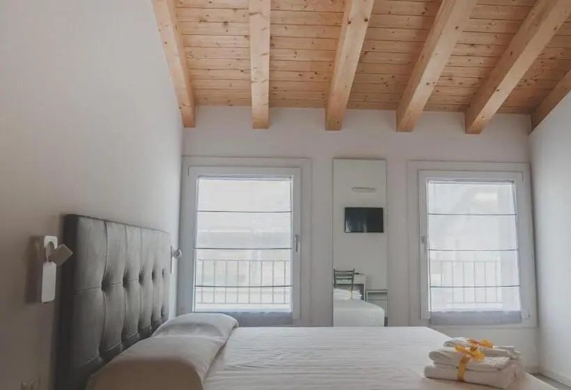 Perhehuone, Terra Ferma Rooms&more