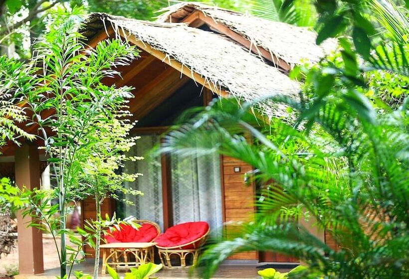 בקתת דלוקס בת חדר 1, Palmyra Nature Resort Sigiriya