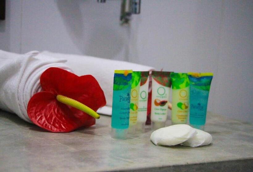 חדר דלוקס לשלושה עף נוף, Palmyra Nature Resort Sigiriya