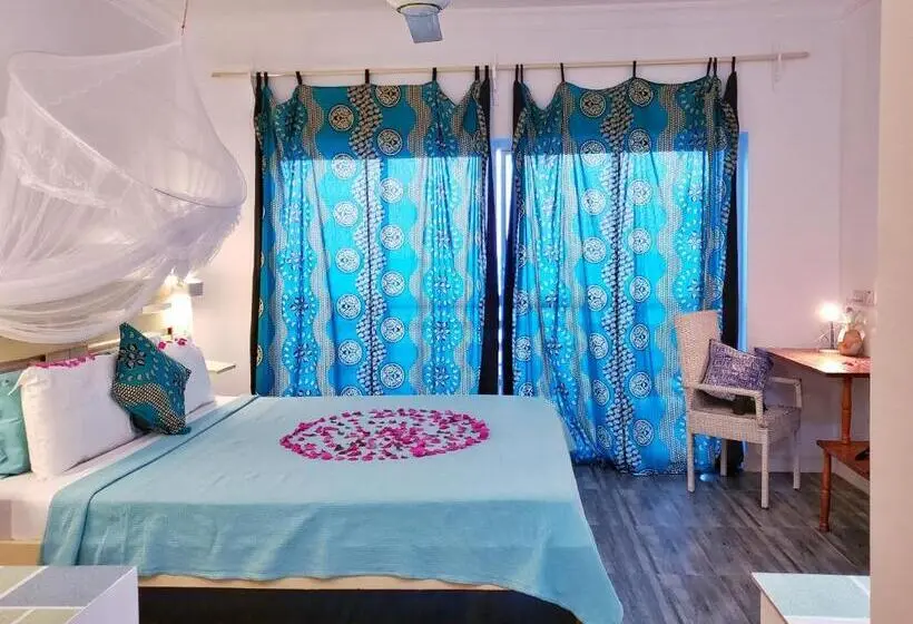 اتاق لوکس با چشمانداز دریا, Thespot