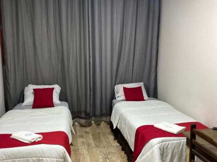 Quarto Estandar, Pousada Camelias