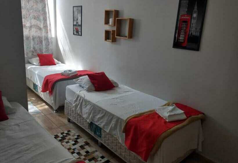 Quarto Triplo Estandar, Pousada Camelias