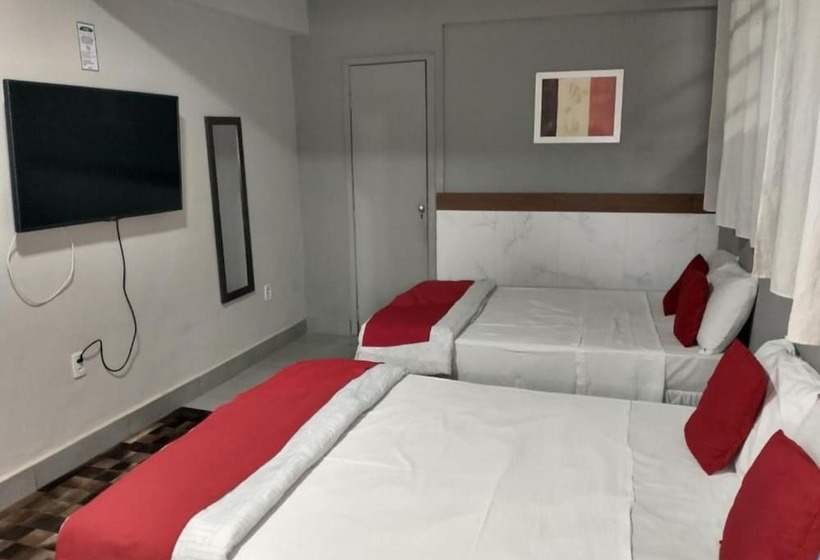 Quarto Quádruplo Estandar, Pousada Camelias