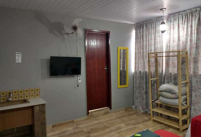 Quarto Triplo Estandar, Pousada Camelias